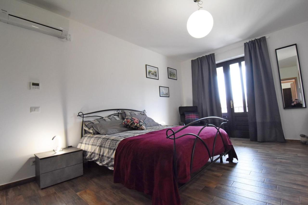 Favetto Family Ranch Bed & Breakfast Rueglio ภายนอก รูปภาพ