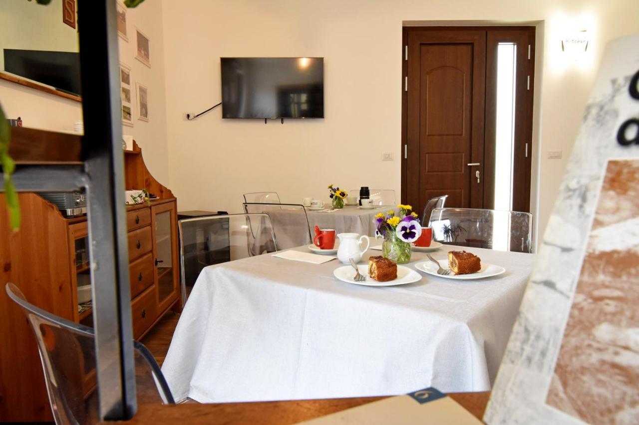 Favetto Family Ranch Bed & Breakfast Rueglio ภายนอก รูปภาพ